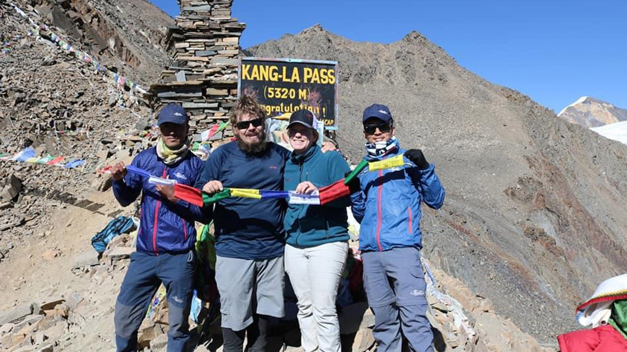 kang la pass on narphu valley trek